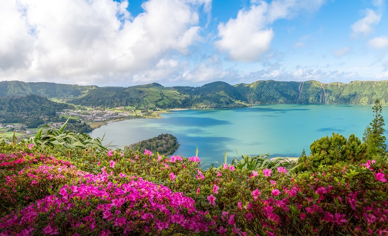 Lagoa das Sete Cidades (© Dorinmarius | Dreamstime.com)