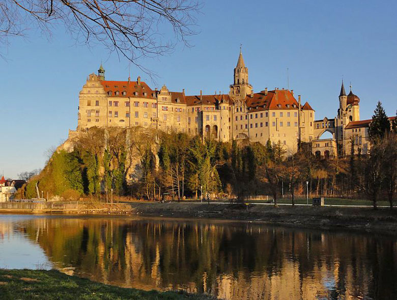 Sigmaringen Castle (photo by Salsaloco - CC BY 2.0)