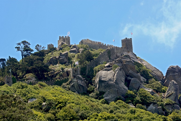 Moorish Castle, Sintra (© Mardym | Dreamstime.com)