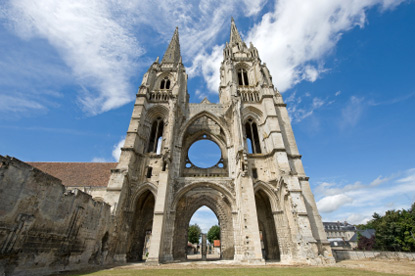 Abbey of St-Jean-des Vignes in Soissons (&copy; Claudio Giovanni Colombo - iStockphoto.com)