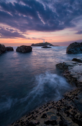 Godrevy lighthouse and shore, on St Ives Bay (&copy; Matthew Stansfield | iStockphoto.com)