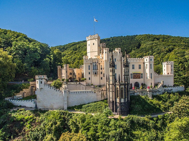 Stolzenfels Castle (photo by Phantom3Pix - CC BY-SA 4.0)