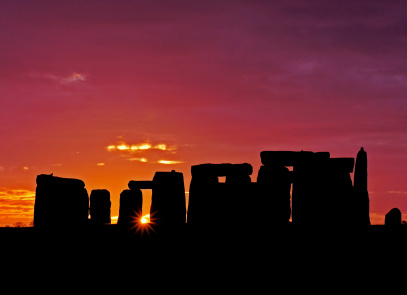 Stonehenge at sunset (&copy; Daniel Gilbey | Dreamstime.com)