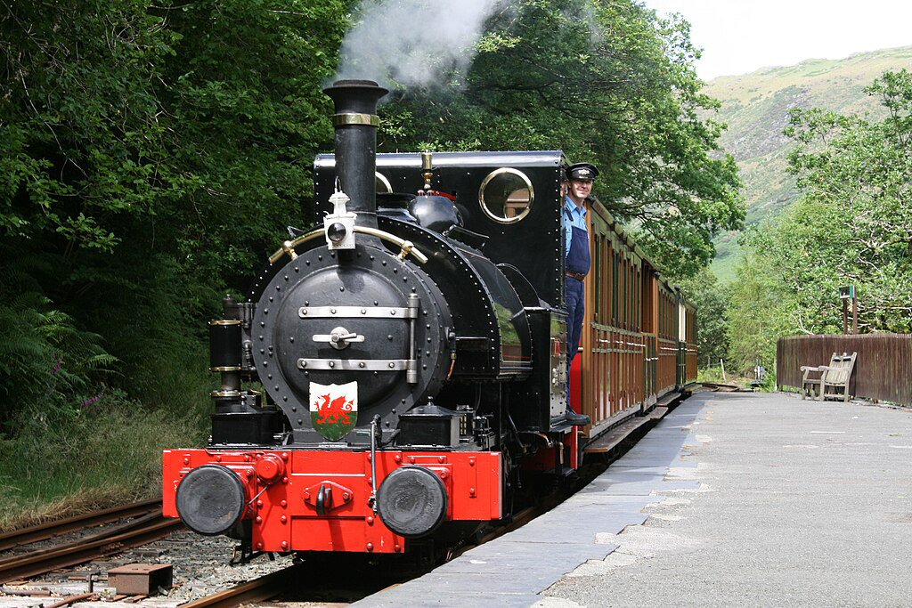 Talyllyn Railway (photo by Jeff Buck - CC BY-SA 2.0)