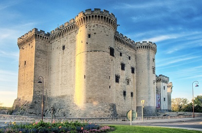 Tarascon, Provence-Alpes-Côte d'Azur (photo by Wolfgang Staudt - CC BY 2.0)