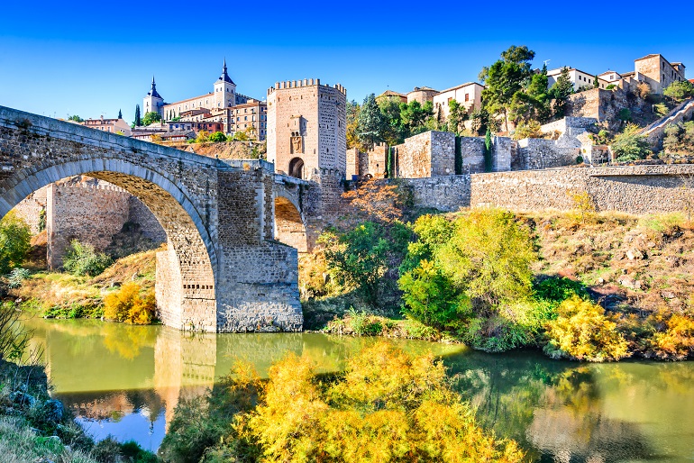 Puente de Alcántara, Toledo (© Emicristea | Dreamstime.com)