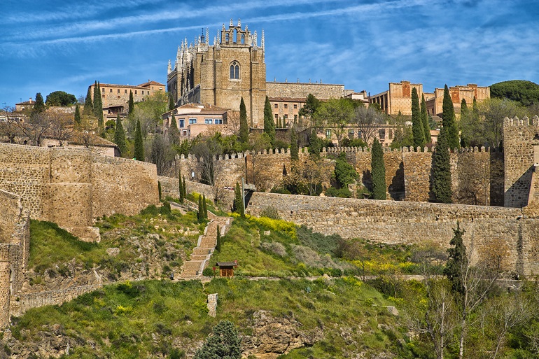 City walls of Toledo (© Gastonebaldo | Dreamstime.com)