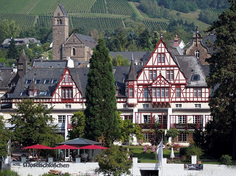 Hotel Moselschlösschen, Traben-Trarbach (photo by Alf van Beem)