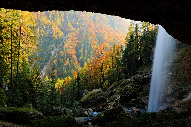 Pericnik Falls, Triglav National Park (© Ondrej Prosick | Dreamstime.com)