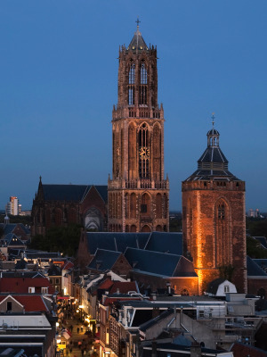 Cathedral of Utrecht at night (&copy; Catharina van den Dikkenberg | iStockphoto.com)