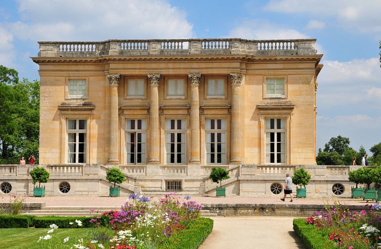 Petit Trianon, Château de Versailles (© Philippehalle | Dreamstime.com)