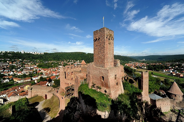 Wertheim am Main viewed from the castle (photo by Holger Uwe Schmitt - CC BY-SA 4.0)