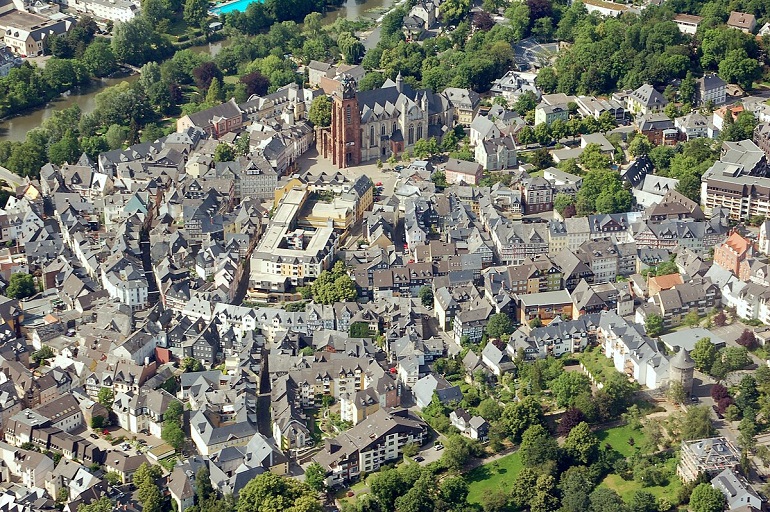 Aerial view of central Wetzlar (photo by Fritz Geller-Grimm - CC BY 3.0)