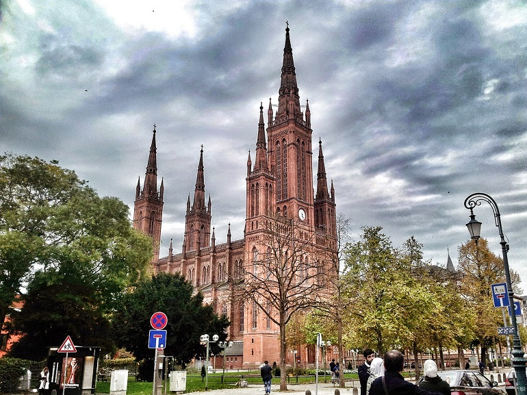 Marktkirche, Wiesbaden (photo by antstores - pixabay.com)