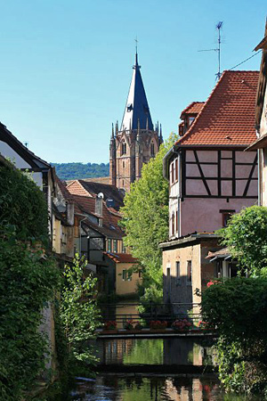 St. Peter and St. Paul's Church and town of Wissembourg (photo by Wernain S. - CC BY-SA 3.0)