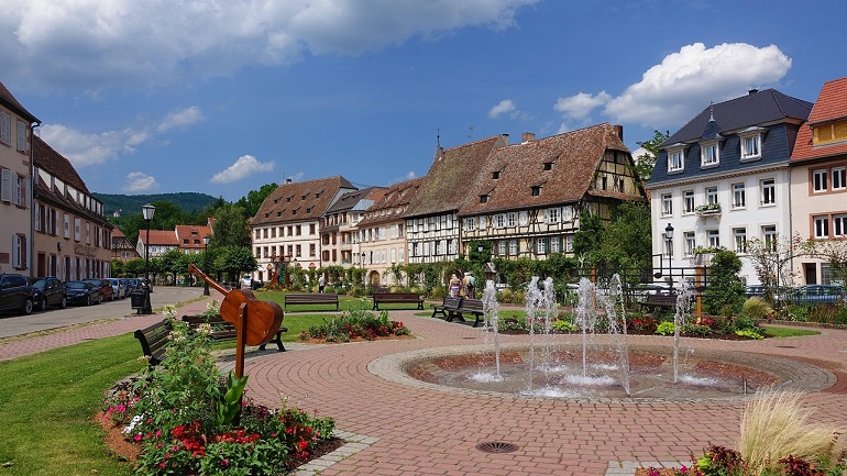 Quai Anselmann, Wissembourg (photo by Monika Neumann from Pixabay)