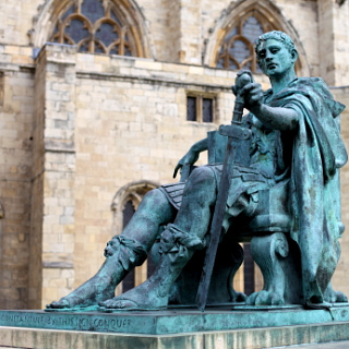 Statue of Constantine I outside York Minster (&copy; SimonHS | iStockphoto.com)