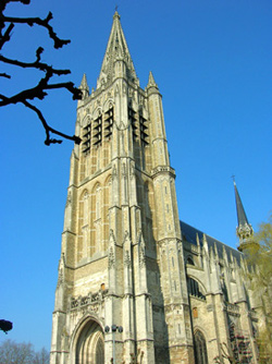St. Martin's Cathedral, Ypres (© Eupedia.com)
