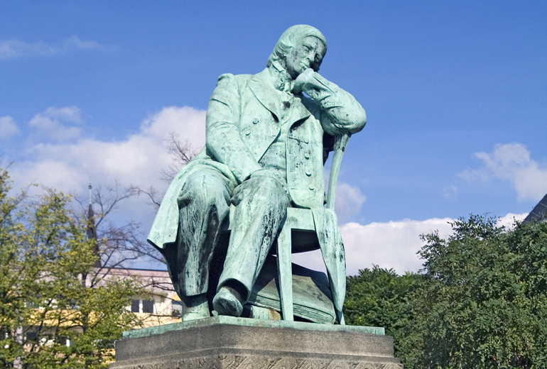 Robert Schumann Memorial, Zwickau (photo by Unukorno - CC BY-SA 3.0)